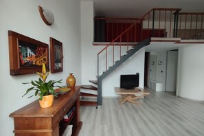 Nicht klassifiziertes Bild, 3 von 9, Schaltfläche