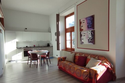 Mantellini 2A - Helle und elegante Wohnung