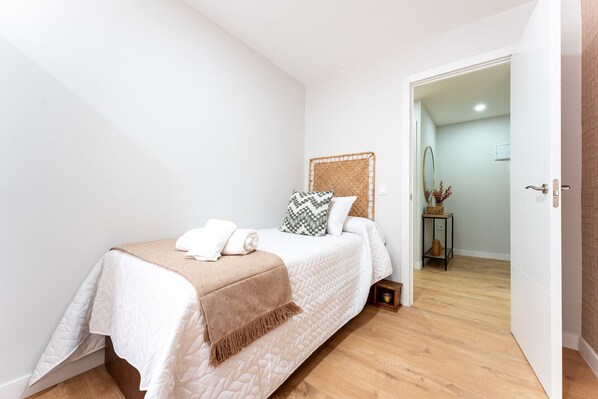 Unclassified image, 1 of 36, button