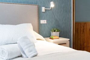 Unclassified image, 3 of 36, button