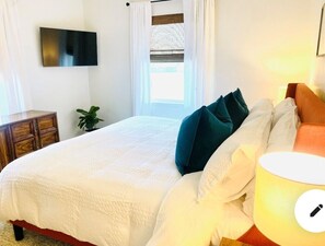 3 sovrum, strykjärn/strykbräda, gratis wi-fi och sängkläder