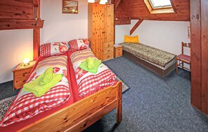 1 quarto, Wi-Fi de cortesia, roupa de cama
