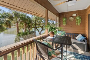 Outdoor dining - Kingston Laurel 208 2nd floor Elevator,Pool,Beach (Myrtle Beach)