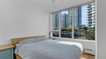 2 habitaciones, tabla de planchar con plancha y wifi gratis