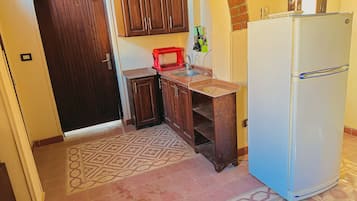 Căn hộ có thiết kế đặc trưng | Bếp riêng | Tủ lạnh, lò nướng, dụng cụ nấu nướng/bát dĩa/dao nĩa, tủ đông