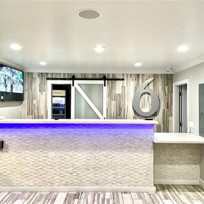 Lobby - Motel6 Yuba City, CA (Yuba City)