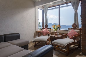 Interior - Suite w/Amazing view, home office and comfort,  close to most amenities (Valle de Bravo)