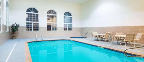 Kolam renang outdoor