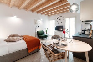 1 chambre, fer et planche Ă repasser, Wi-Fi, draps fournis