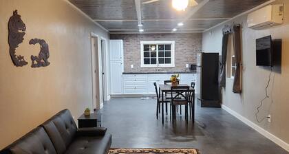 Guest cabin in Beautiful Andalusia, Alabama