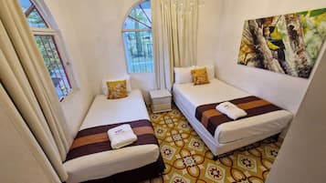 8 bedrooms, iron/ironing board, free WiFi, bed sheets
