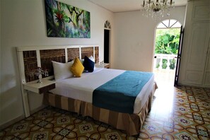 8 bedrooms, iron/ironing board, free WiFi, bed sheets