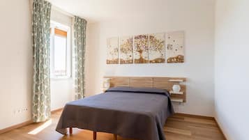 2 Schlafzimmer, Bügeleisen/Bügelbrett, Internetzugang