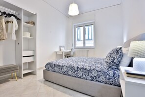 1 chambre, fer et planche Ă repasser, Wi-Fi, draps fournis