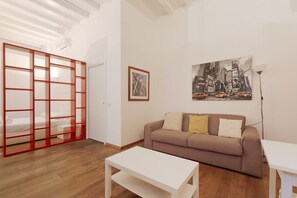 Living area - Moderno Monolocale 280m da Arco Della Pace! (Milano)