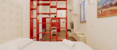 Fer et planche Ă repasser, Wi-Fi, draps fournis