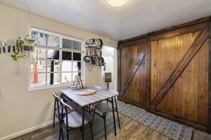 Dining - Cheerful, Bright, Hot Tub, Hammocks, Fenced Yard, & BBQ! Near Airport & DT! (Salt Lake City)