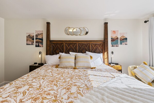 3 dormitoris, escriptori i planxa i posts de planxar 