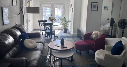 Cozy, safe, centrally located studio