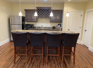 Fridge, microwave, oven, dishwasher - 1300 sq foot private apartment for a world class Utah ski trip! (Salt Lake City)