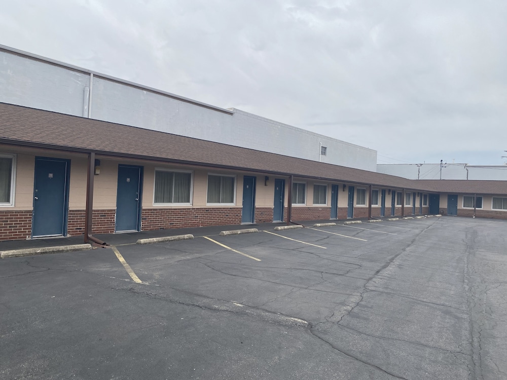 Courtesy Motel photo 4