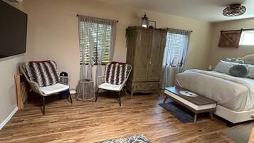 1 bedroom, free WiFi, bed sheets