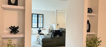 Muskoka Chic New Designer Cottage – Heart of Port Carling – Walk to Everything!