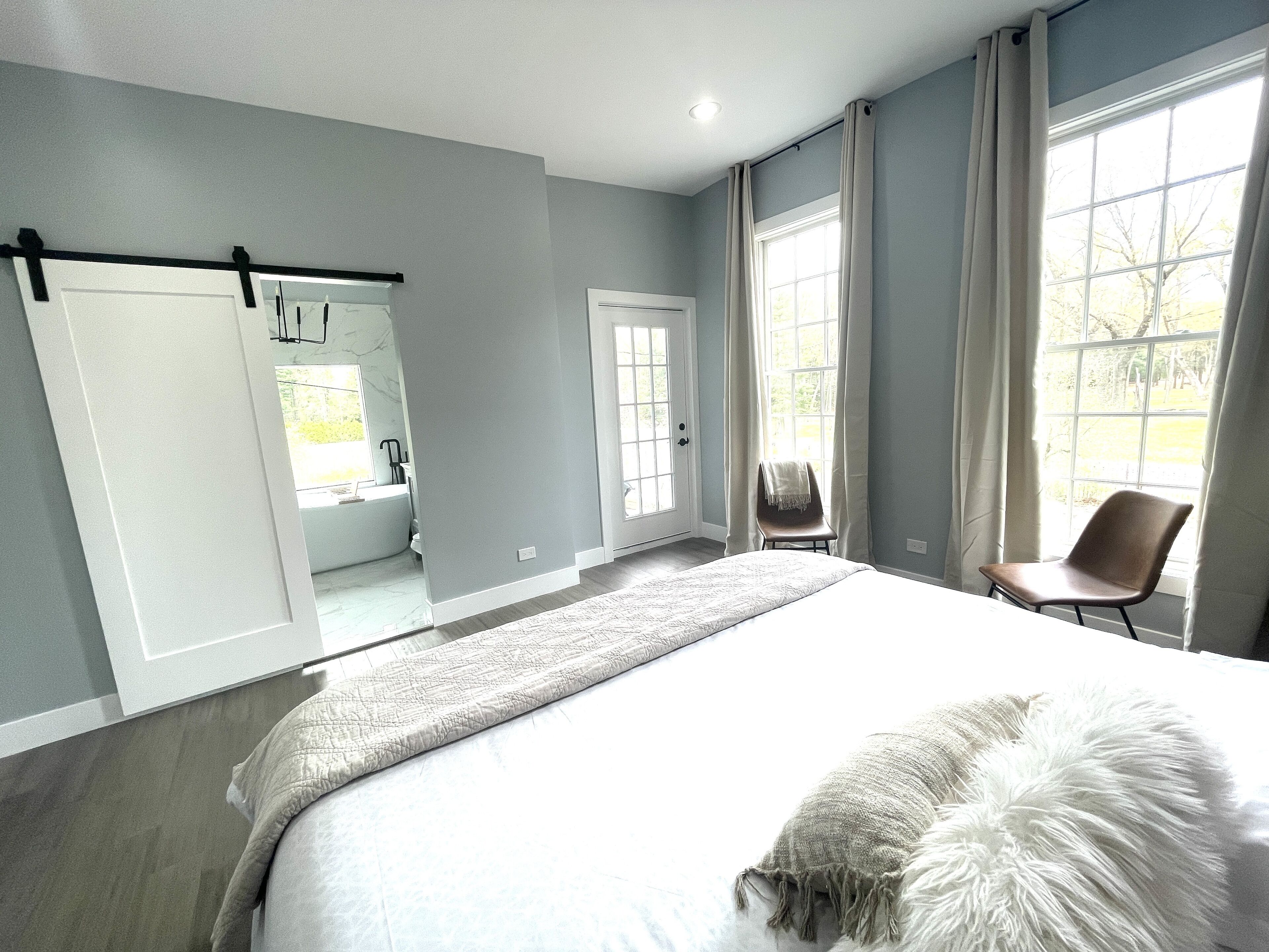 5 bedrooms, desk, iron/ironing board, free WiFi