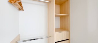 Modern 3-bds townhouse in South Auckland