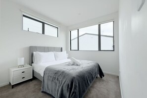 3 Schlafzimmer, Bügeleisen/Bügelbrett, WLAN, Bettwäsche