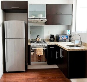 Private kitchen - Condesa Residence Amsterdam 202 few Minutes Away From Parque México (Ciudad de México)