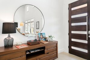 Interior - Willie's Haus | 2/2, Full Kitchen, Hot Tub, Washer/Dryer, King Beds, Great Location (Fredericksburg)