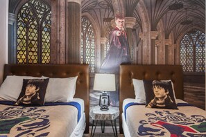 8 Schlafzimmer, Zimmersafe, Bügeleisen/Bügelbrett, Reisekinderbett