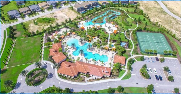 Exterior - Twilight Haven | Sleeps 39! (Davenport)