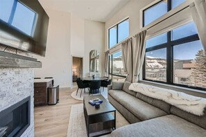 Téléviseur, bureau