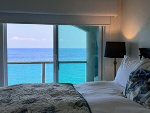 Skrivebord, strykejern/-brett, wi-fi og sengetøy