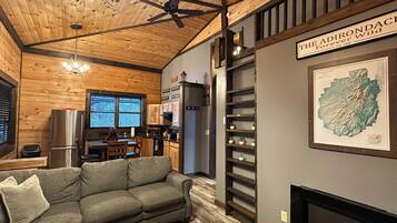 Smart TV, fireplace, stereo