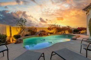 Pool - Red Mountain Family Fun with Pool, Spa, Putting Green (Mesa)