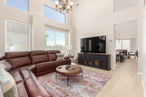 Living area - Red Mountain Family Fun with Pool, Spa, Putting Green (Mesa)