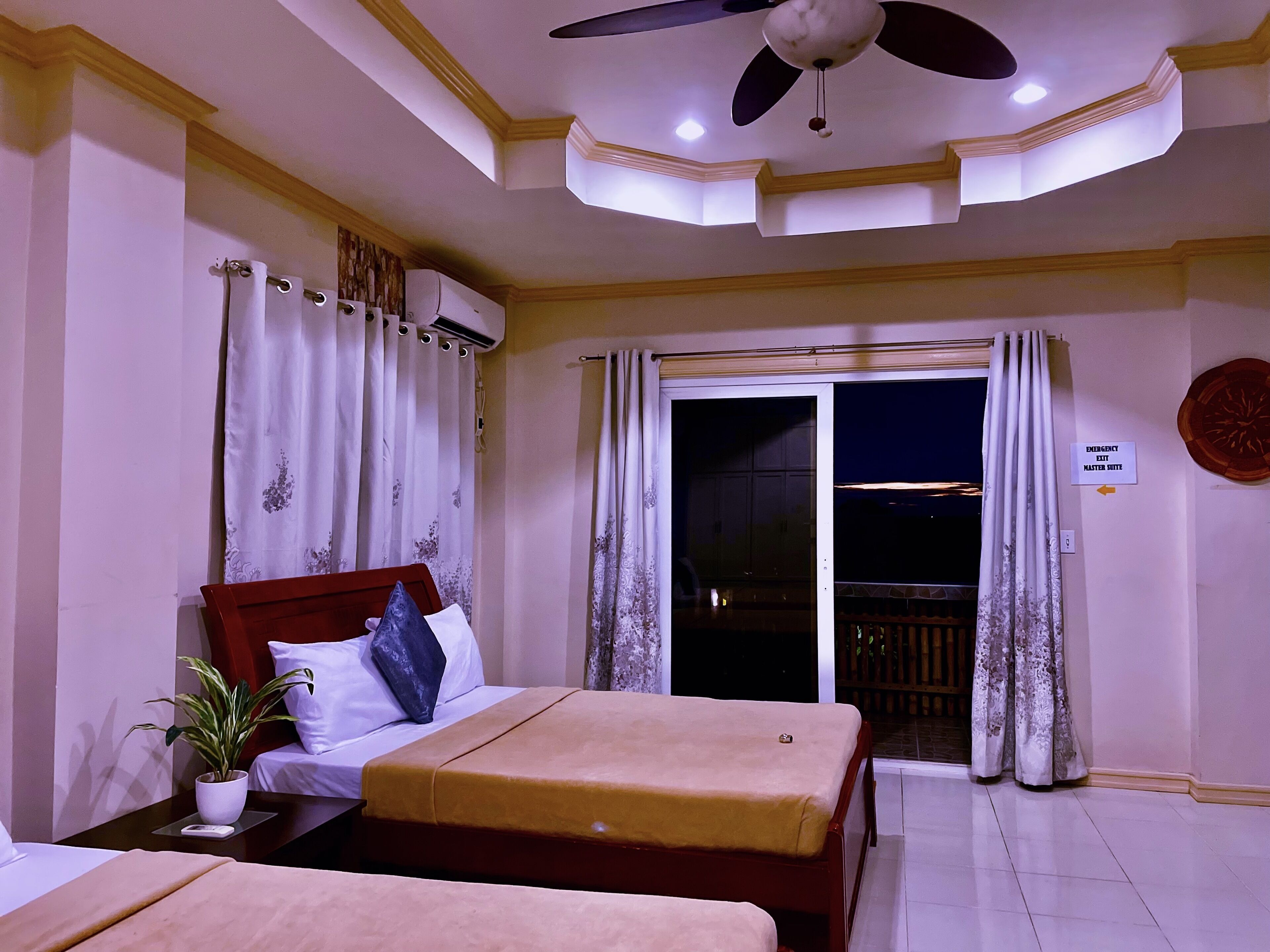 5 habitaciones, wifi y ropa de cama 