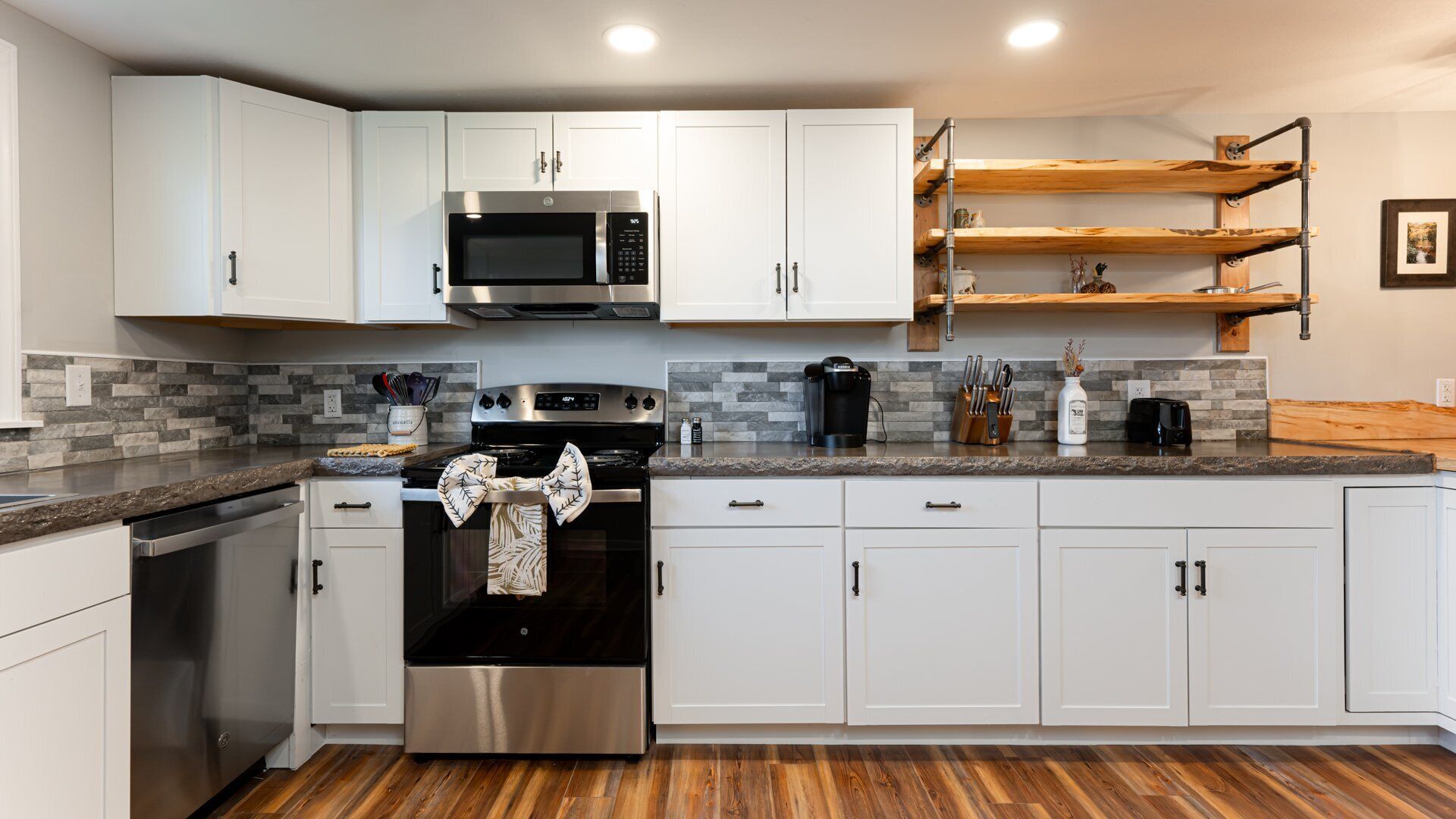 Covey Cottage- Close to Everything Asheville