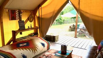 1 Schlafzimmer, Schreibtisch