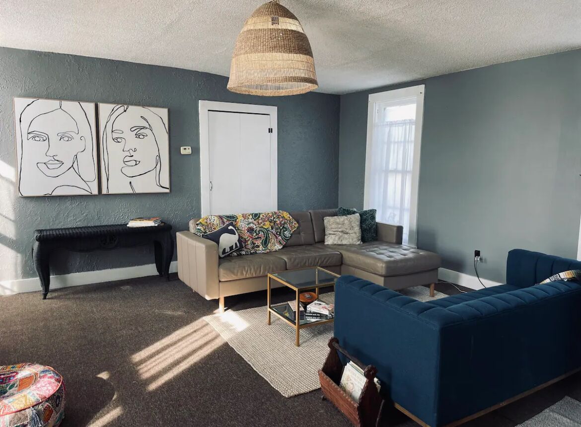 Art Themed Loft Apartment in Jacksonville 