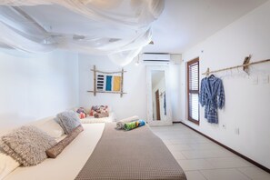 Apartment, 2 Bedrooms, Smoking, Patio | Living room