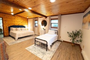4 bedrooms, iron/ironing board, travel cot, free WiFi