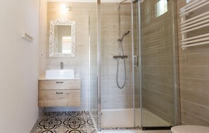 Shower - Beach front home in Nowecin with sauna (Nowecin)