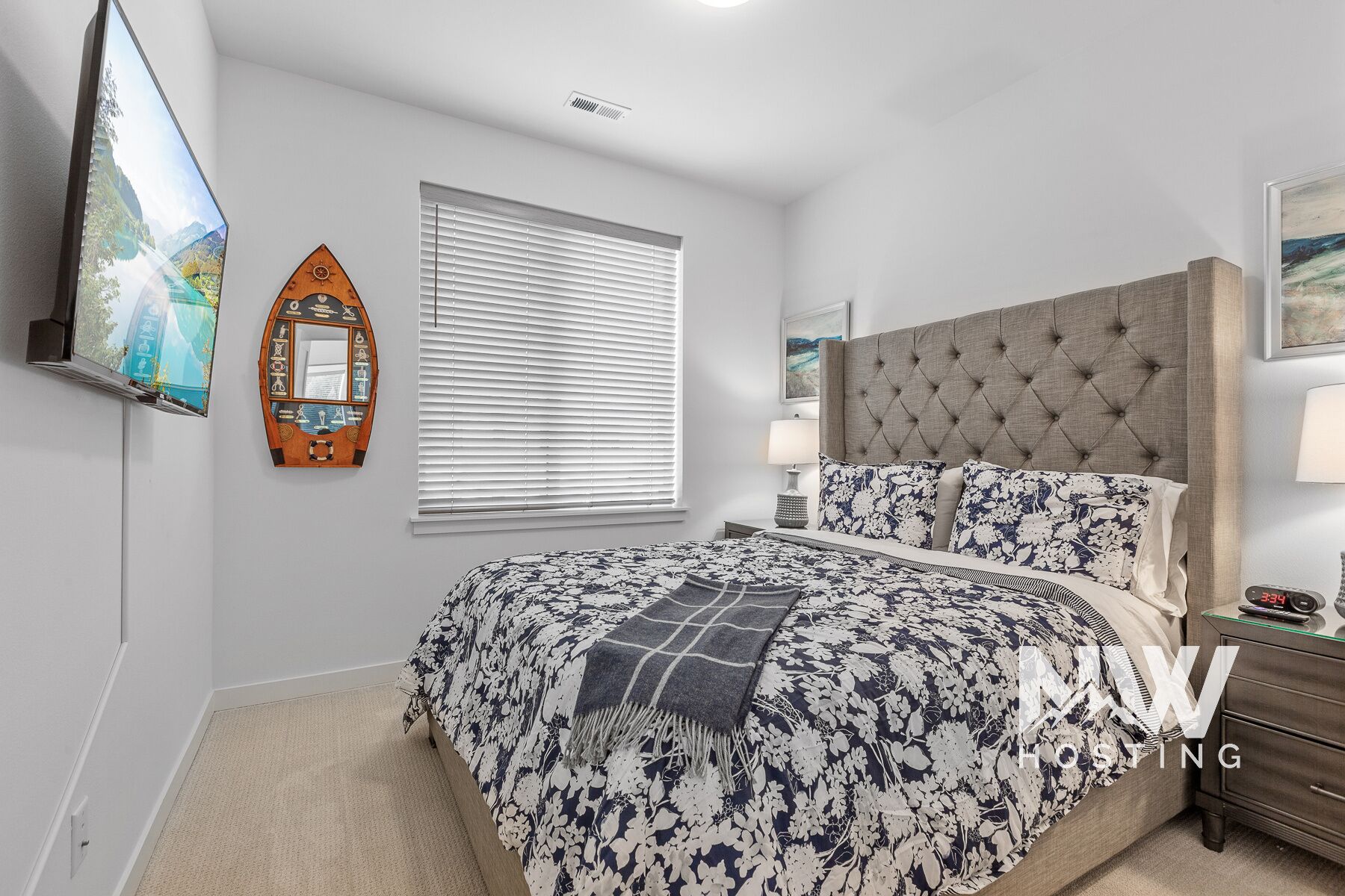 Silitysrauta/-lauta, ilmainen Wi-Fi, vuodevaatteet