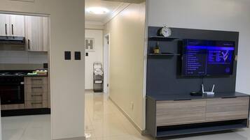 Apartment, 2 Bedrooms, Smoking | Private kitchen