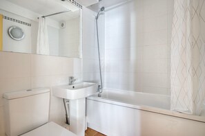 ヘアドライヤー、タオル