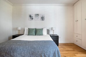 1 quarto, ferros/tábuas de passar roupa, Wi-Fi, roupa de cama